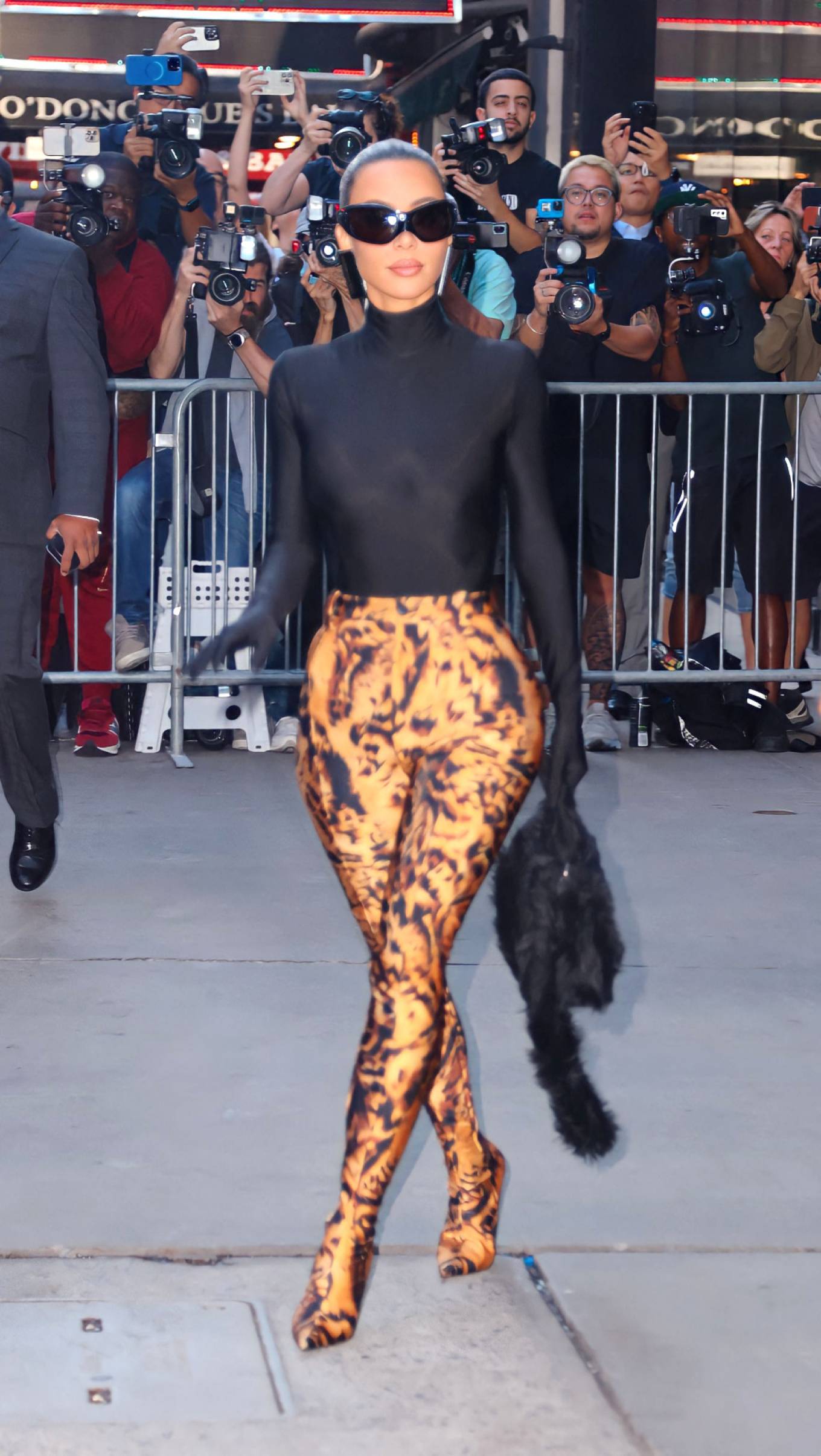 Kim Kardashian 2022 : Kim Kardashian – Pictured outside at GMA in New York City-21