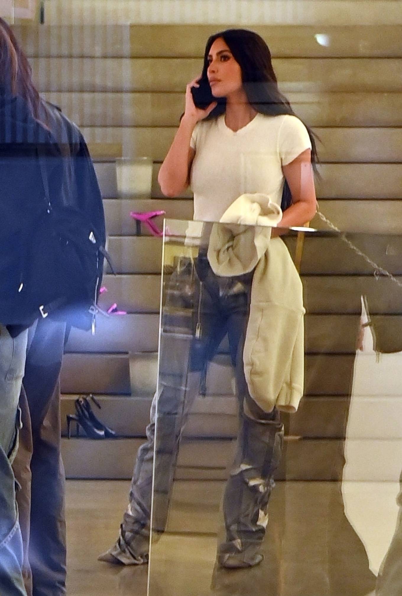 Kim Kardashian 2023 : Kim Kardashian – Pictured while visits the London Eye-06