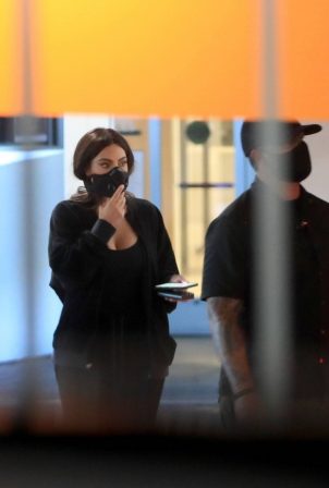 Kim Kardashian - Seen leaving Cedars-Sinai hospital in Los Angeles