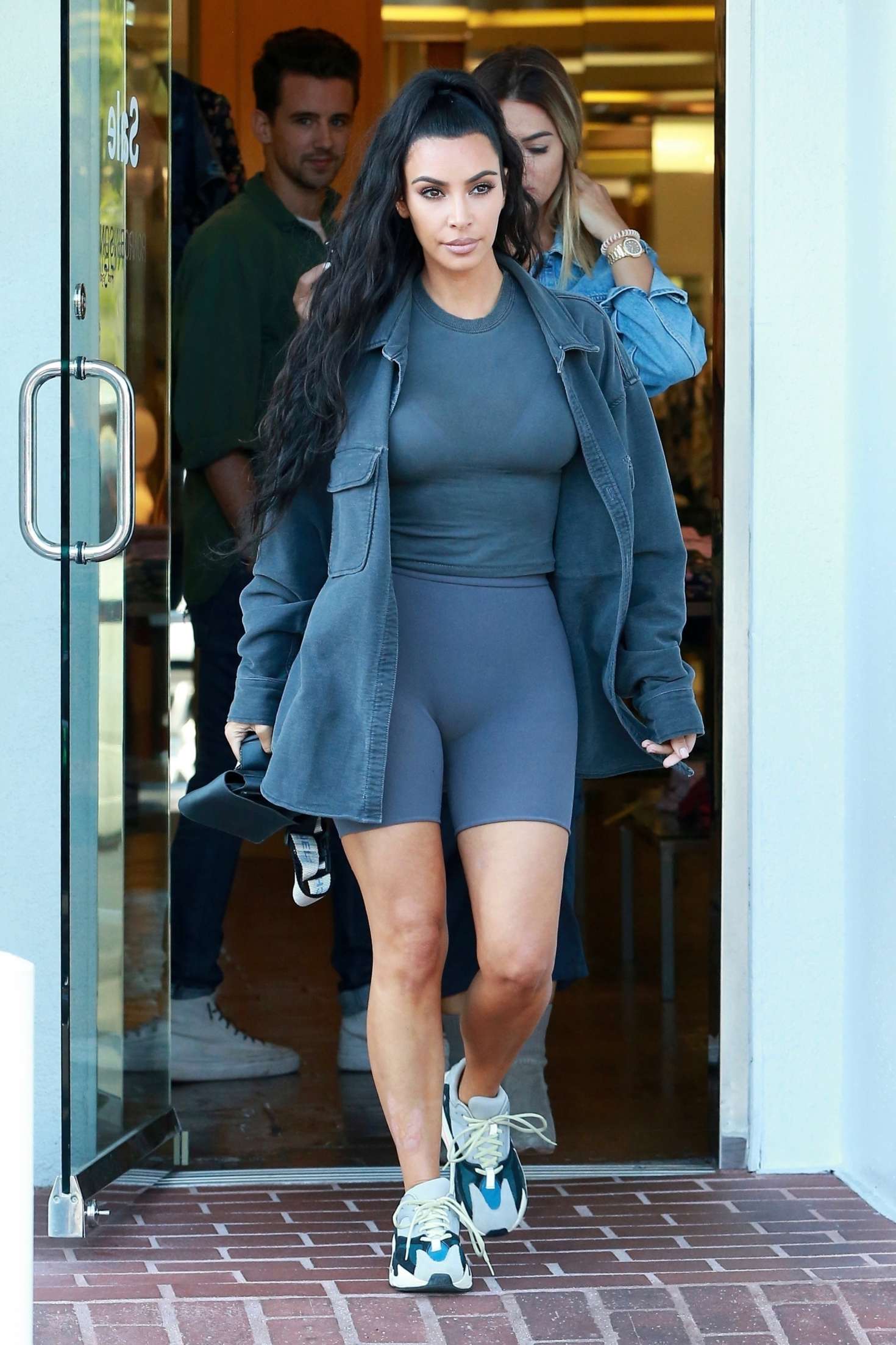 Kim Kardashian: Shopping at Barneys NY -03 | GotCeleb