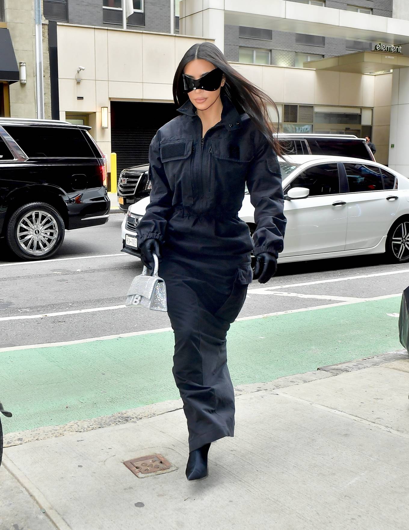 Kim Kardashian 2021 : Kim Kardashian – steps out in head-to-toe Balenciaga as she heads out in New York City-09
