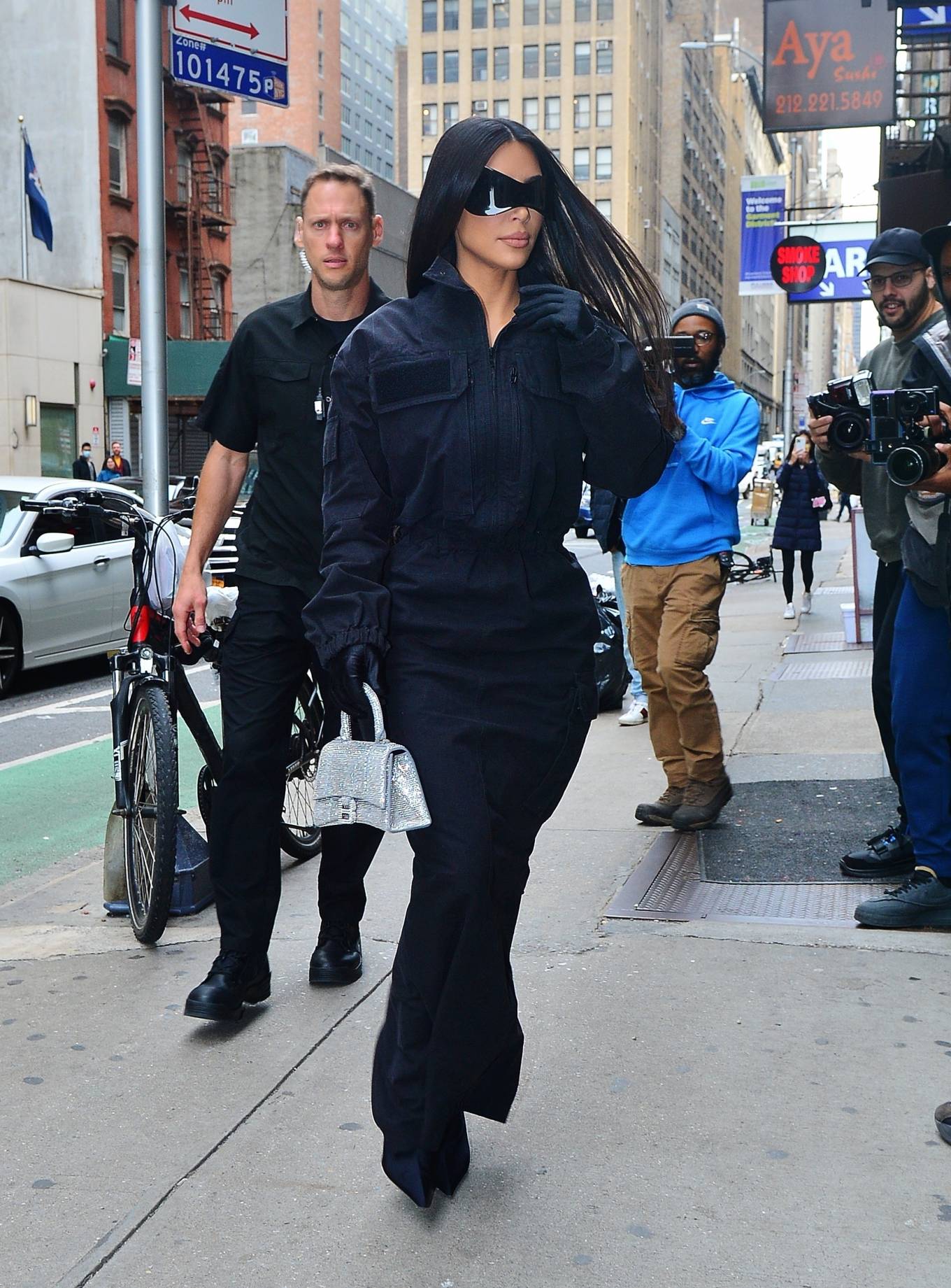 Kim Kardashian 2021 : Kim Kardashian – steps out in head-to-toe Balenciaga as she heads out in New York City-18