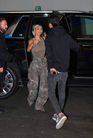 Kim Kardashian - Visits the 'American Dream' mall and Amusement park in Rutherford