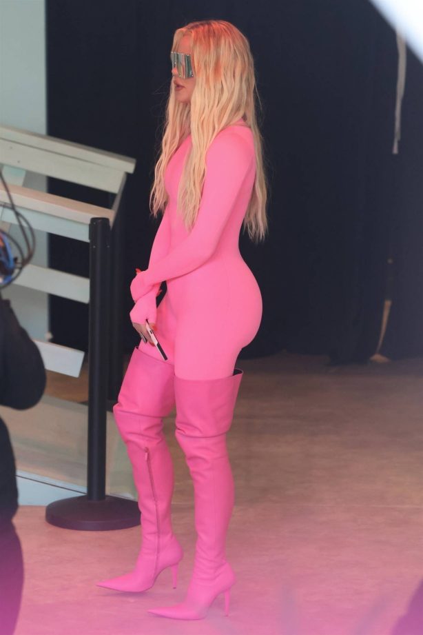 Kim Kardashian - With Khloe Take their girls to the Barbie store in Santa Monica