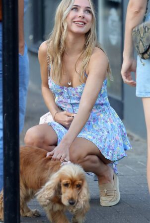 Kimberley Garner - Seen with a male companion in Notting Hill
