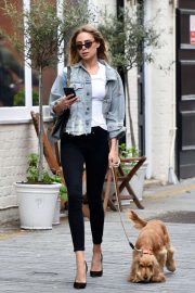 Kimberley Garner - With her dog Sasha in Chelsea