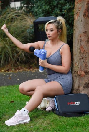 Kimberly Hart-Simpson - Work out candids in a park in Manchester
