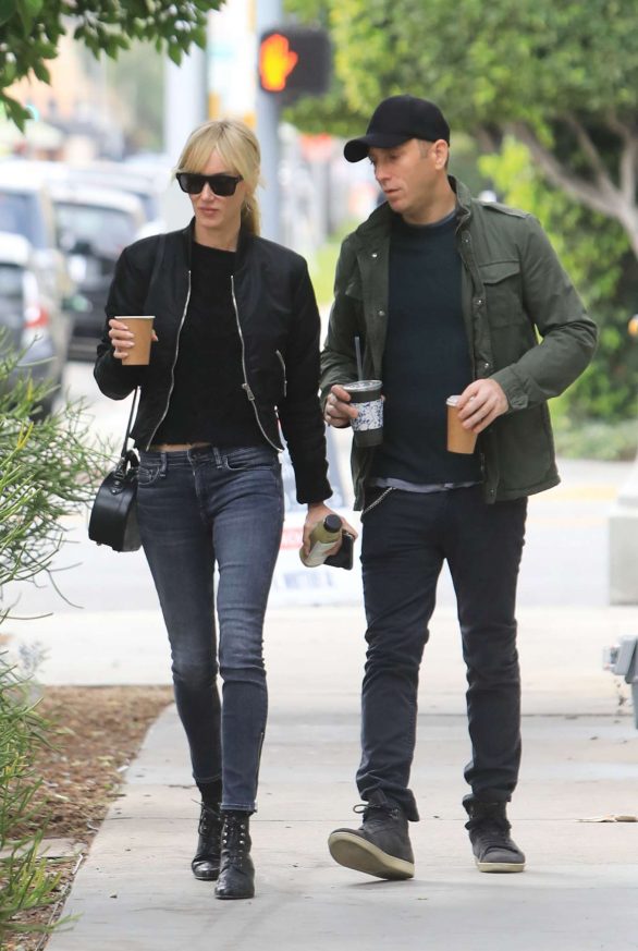 Kimberly Stewart and Jesse Shapira - Grab Coffee in Beverly Hills