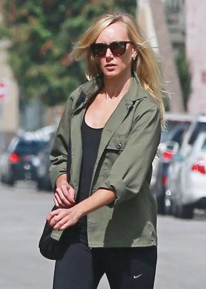 Kimberly Stewart - Leaving the gym in Studio City
