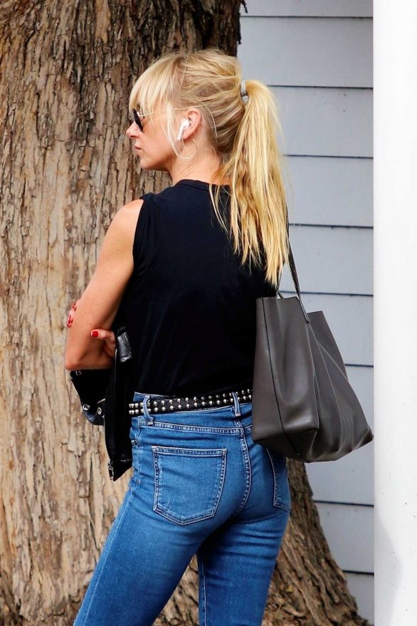 Kimberly Stewart - Out in Los Angeles