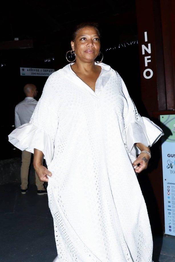 Kimora Lee Simmons - With Queen Latifah on a luxurious yacht in St. Barts