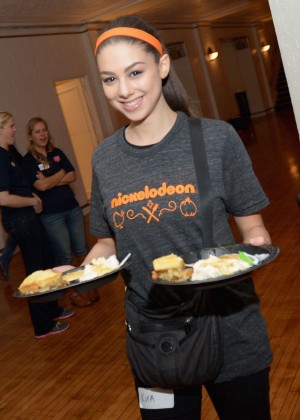 Kira Kosarin - The Salvation Army's Feast Of Sharing Holiday Dinner in Los Angeles