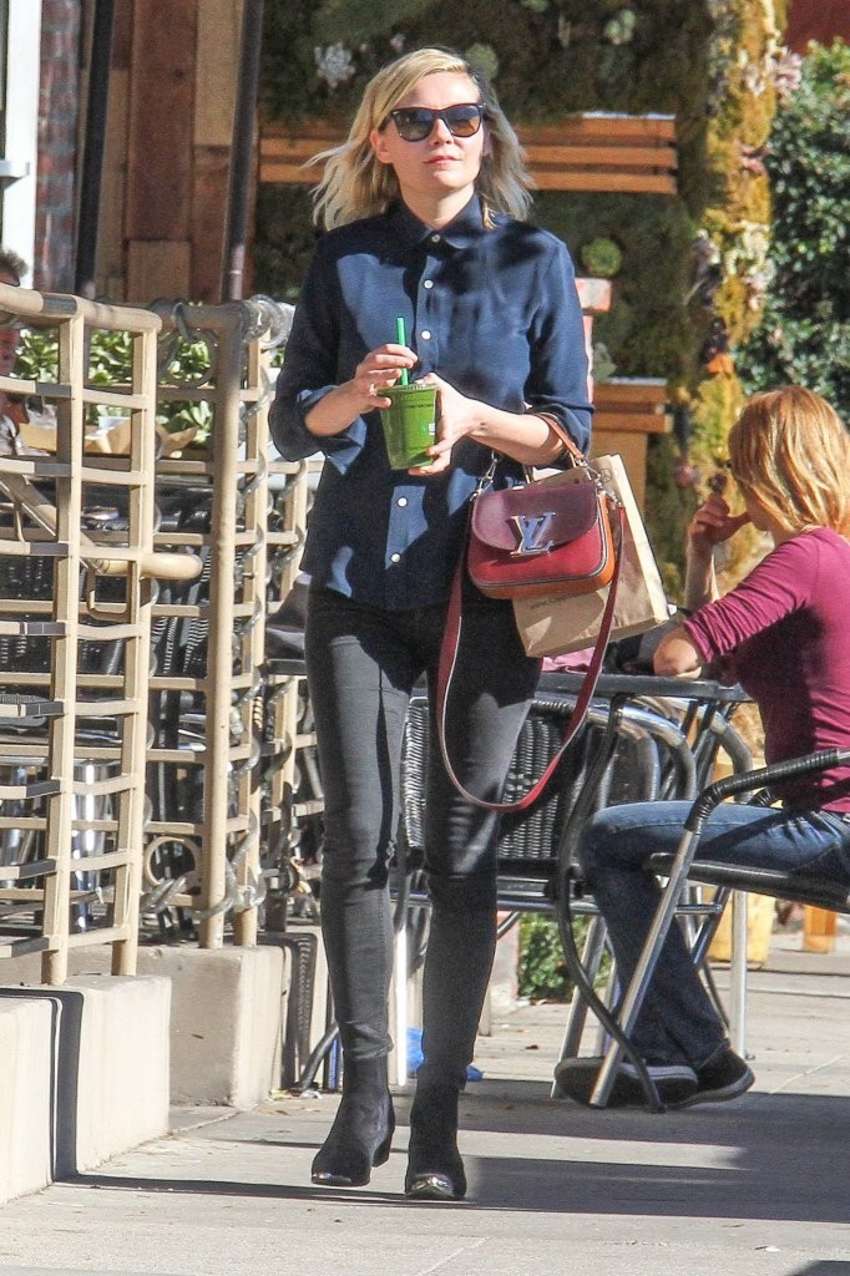 Kirsten Dunst in Tight Jeans -03 | GotCeleb