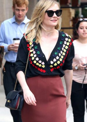 Kirsten Dunst - Out in NYC