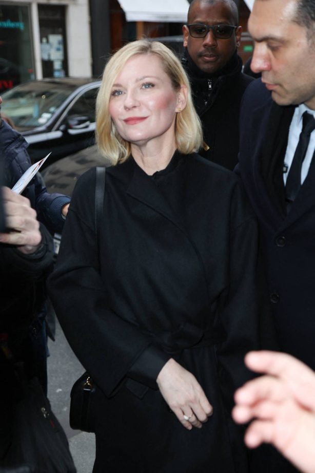 Kirsten Dunst - Seen after Dior Haute Couture Spring Summer 2023 show