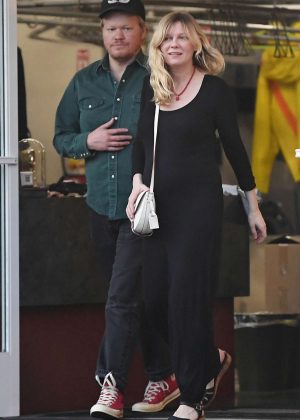 Kirsten Dunst with her fiance Jesse Plemons in LA