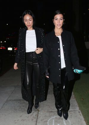 Kourtney Kardashian - Arrives at a sushi restaurant in Beverly Hills