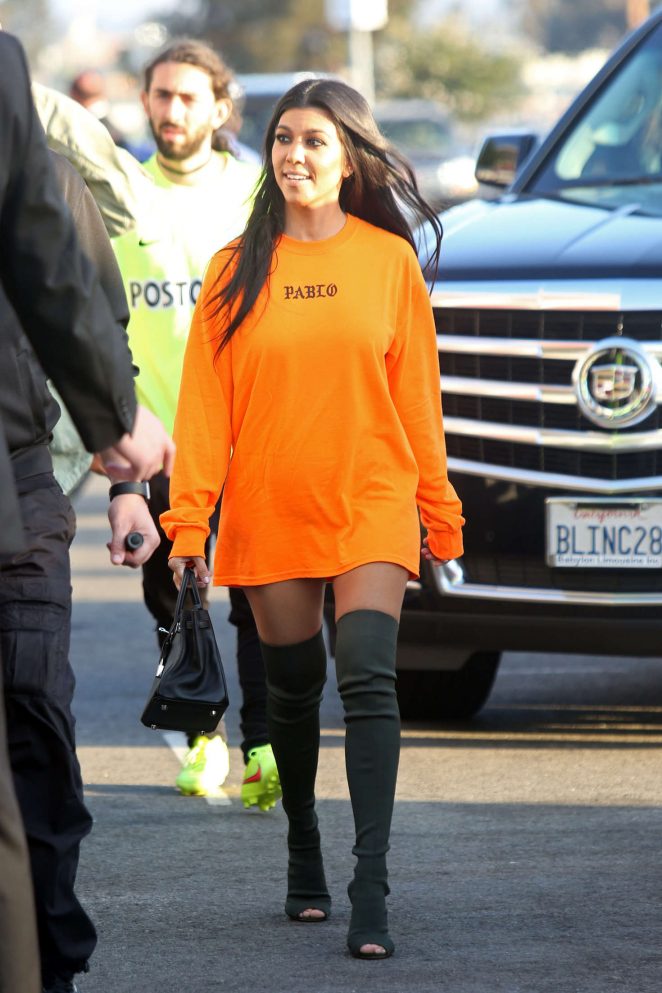 Kourtney Kardashian - Arrives at Kanye West Concert in Los Angeles