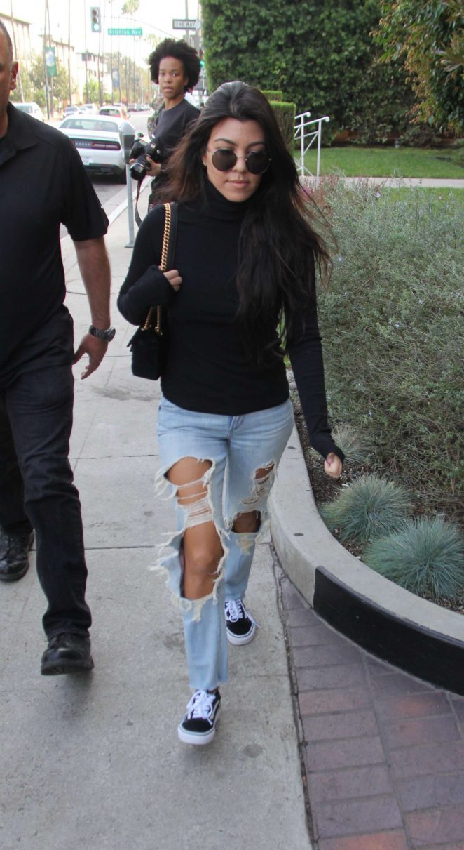Kourtney Kardashian - Leaving Il Pastaio in Beverly Hills