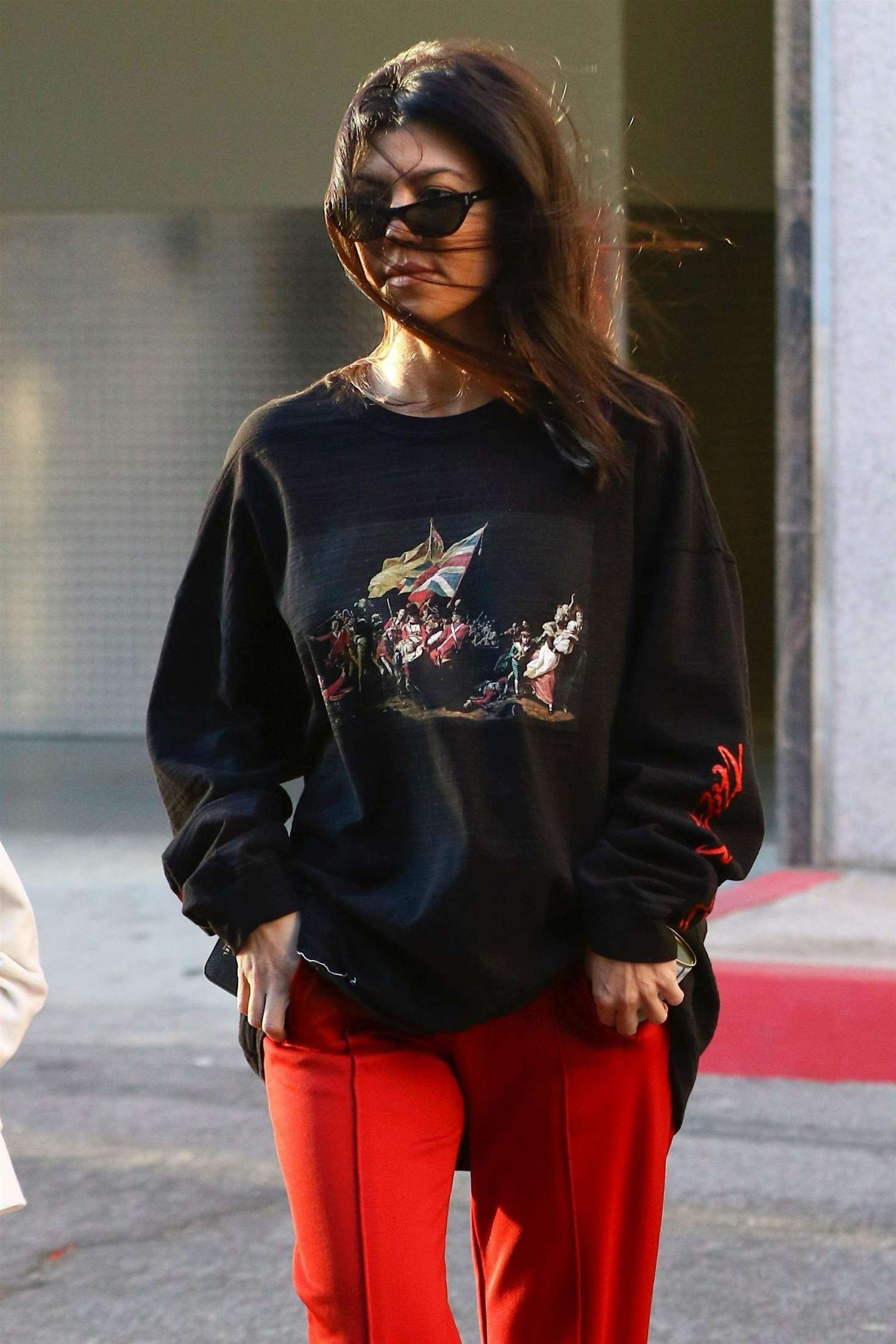 Kourtney Kardashian - Out and about in Calabasas