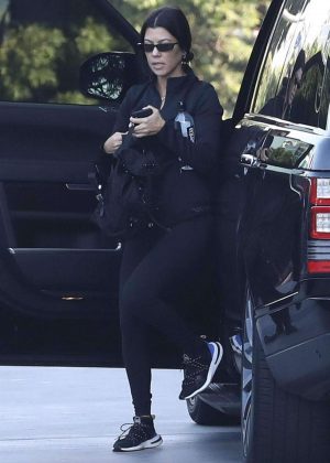 Kourtney Kardashian - Out in Beverly Hills
