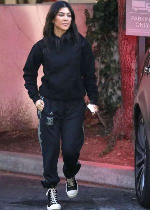 Kourtney Kardashian - Out in Los Angeles