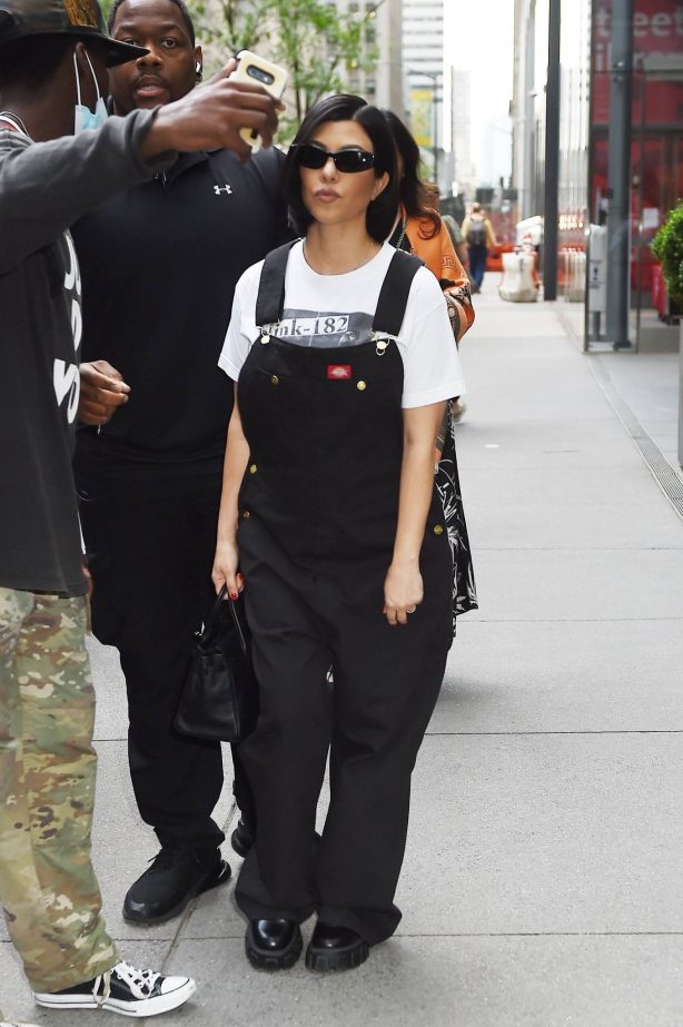 Kourtney Kardashian - Takes photos with her fans while out in New York