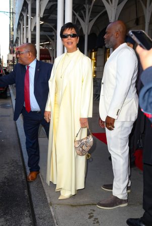 Kris Jenner - Departs from Ritz-Carlton Hotel in New York