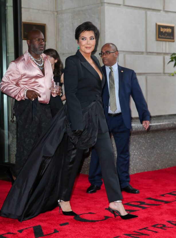 Kris Jenner - Spotted heading to The Met Gala in New York