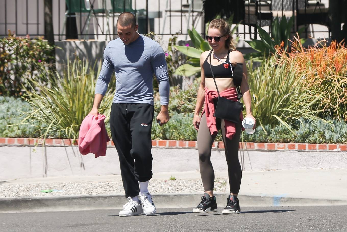Kristen Bell 2021 : Kristen Bell – Arrives at gym in Los Feliz-01