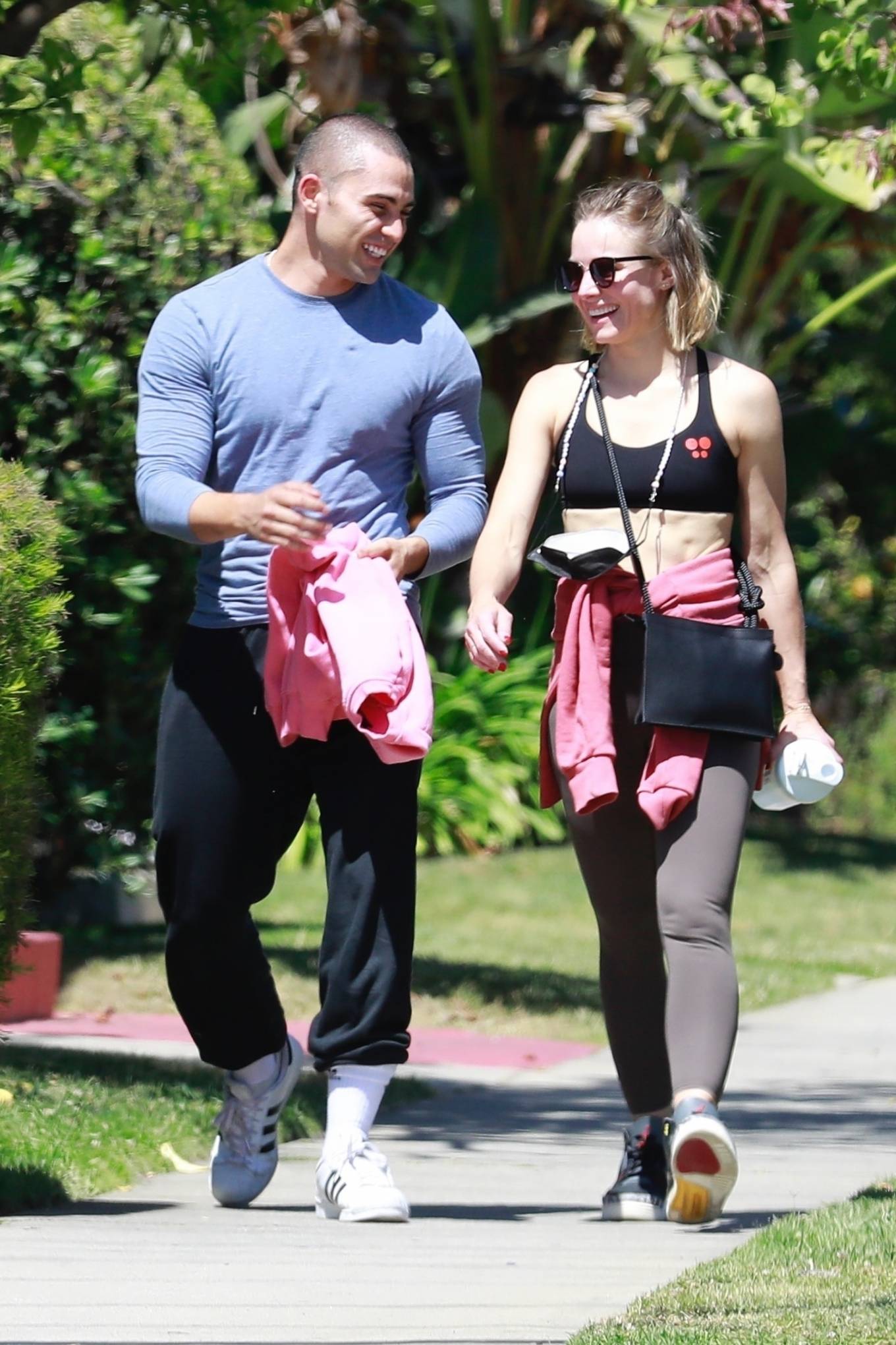 Kristen Bell 2021 : Kristen Bell – Arrives at gym in Los Feliz-11