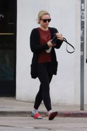 Kristen Bell - Arrives to a private gym class in Los Feliz