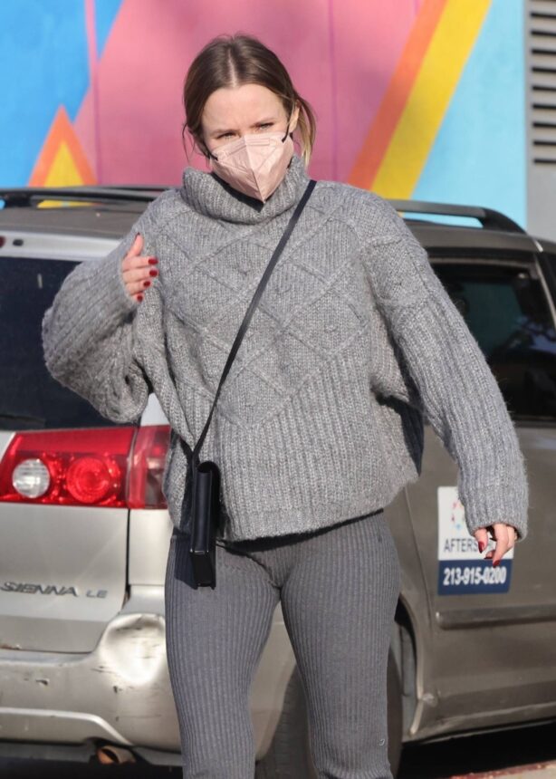 Kristen Bell - In a cozy grey ensemble in Los Angeles