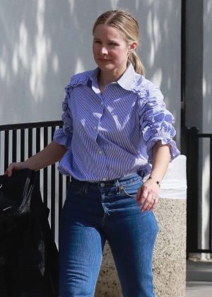 Kristen Bell in Jeans out in Los Angeles