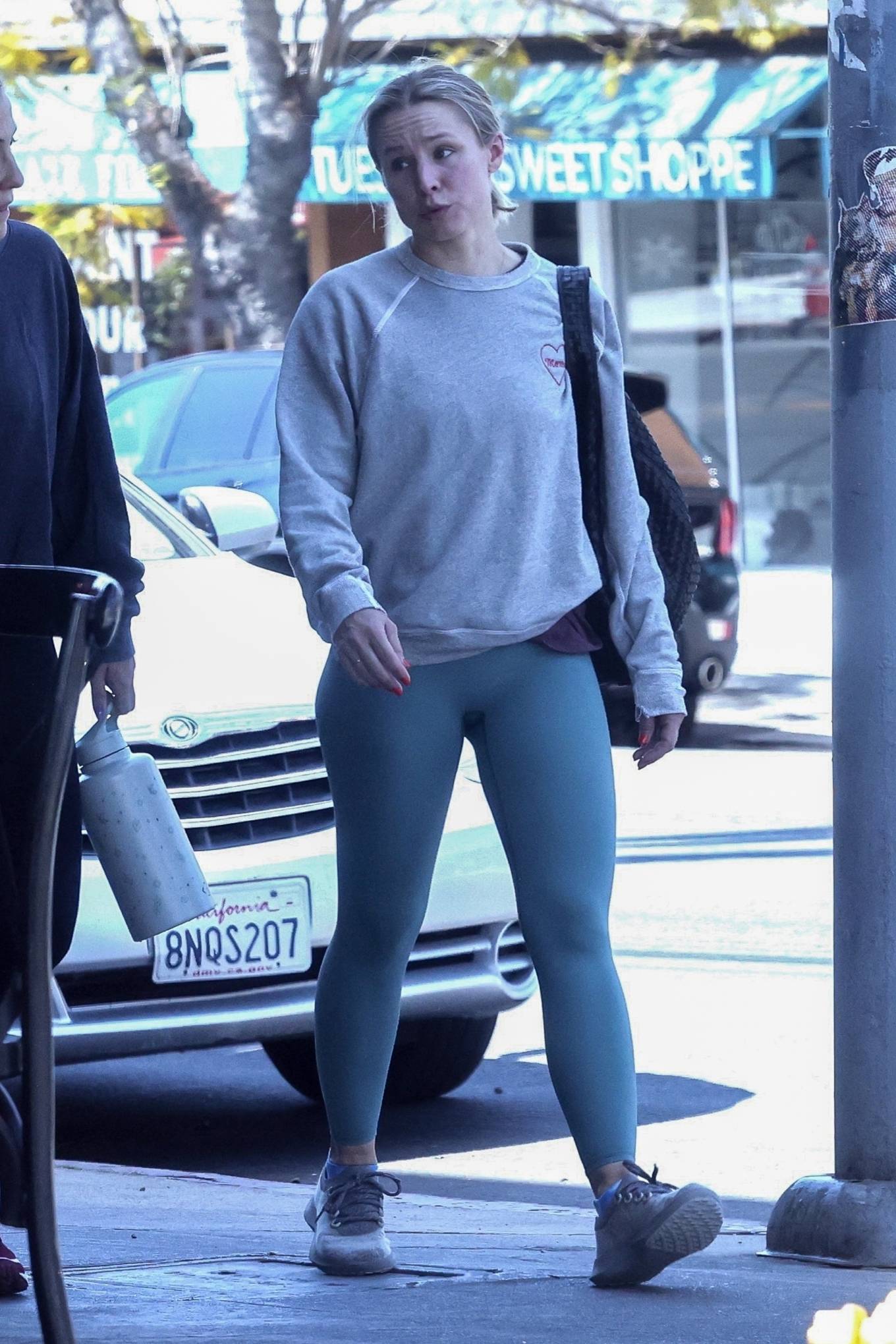 Kristen Bell - In leggings after gym workout in Los Feliz