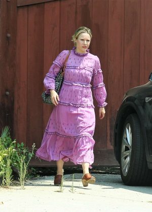 Kristen Bell - Leaving a friends house in Hollywood