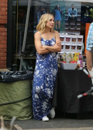 Kristen Bell - Like Father Set in New York