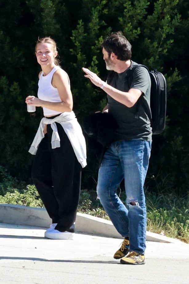 Kristen Bell - On a morning stroll in Los Feliz