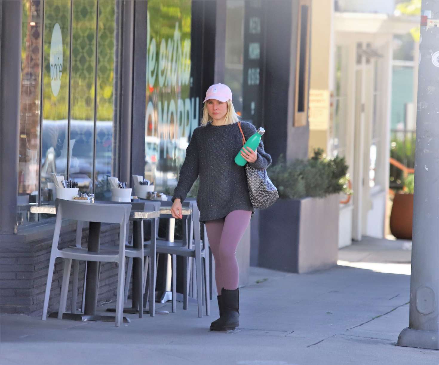 Kristen Bell 2019 : Kristen Bell: Out in Los Angeles -01