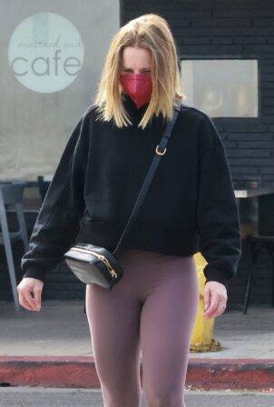 Kristen Bell - Seen after daily workout routine in Los Feliz