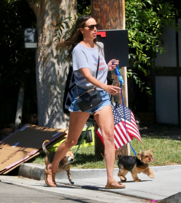 Kristen Doute - Heads to a July 4th party at Jax Taylor and Brittany Cartwright's house in LA