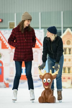 Kristen Stewart and Mackenzie Davis - Happiest Season stills (2020)
