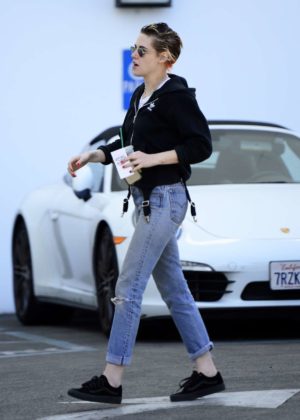 Kristen Stewart and Stella Maxwell - Shopping at the Chanel boutique in Beverly Hills