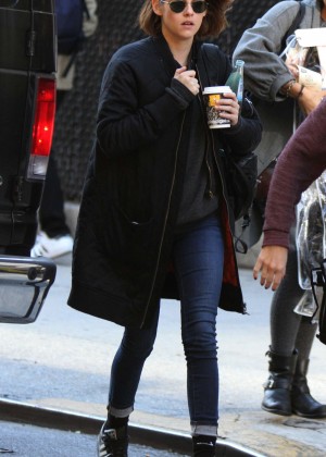 Kristen Stewart - Arriving On the set of the new Woody Allen movie in NYC