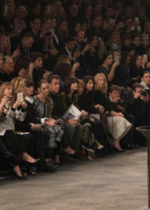 Kristen Stewart – Chanel Metiers d'Arts Fashion Show in Rome | GotCeleb