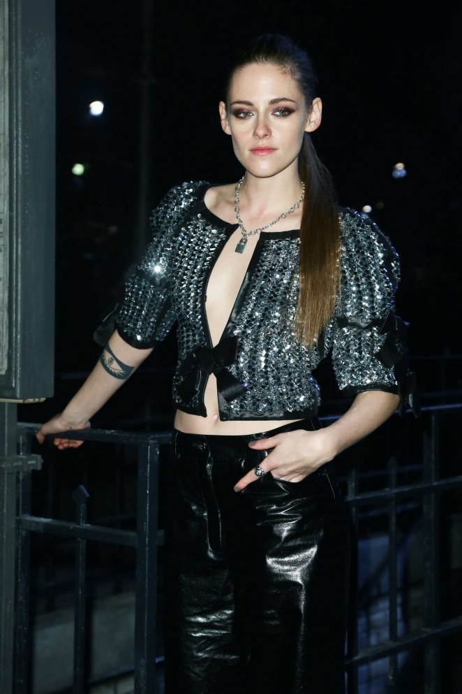 Kristen Stewart - Chanel Metiers d'Arts Fashion Show in Rome