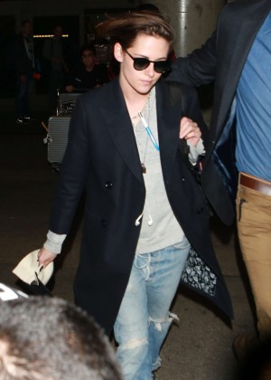 Kristen Stewart in Jeans Arrives at LAX Airport in LA