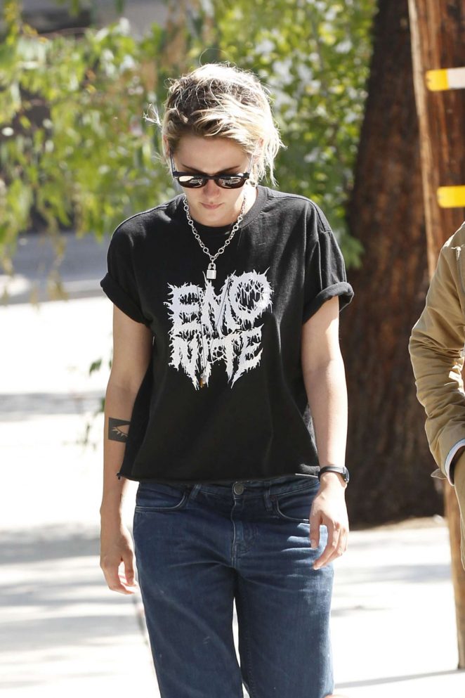 Kristen Stewart in Jeans at Gracias Madre in West Hollywood