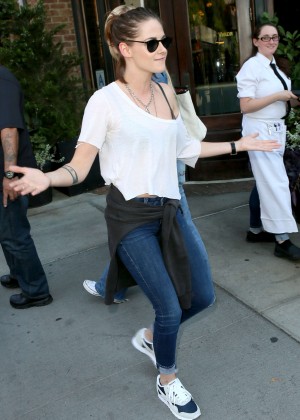 Kristen Stewart in jeans Leaving her hotel in NYC