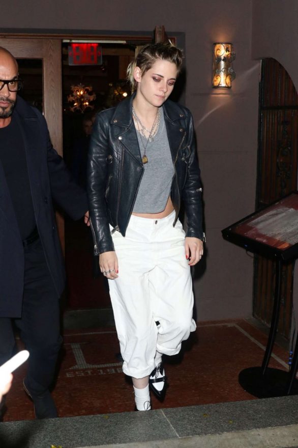 Kristen Stewart - Leaving the SNL Cast Dinner in NYC